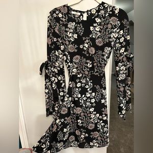 Long Sleeve Tie-Back Dress